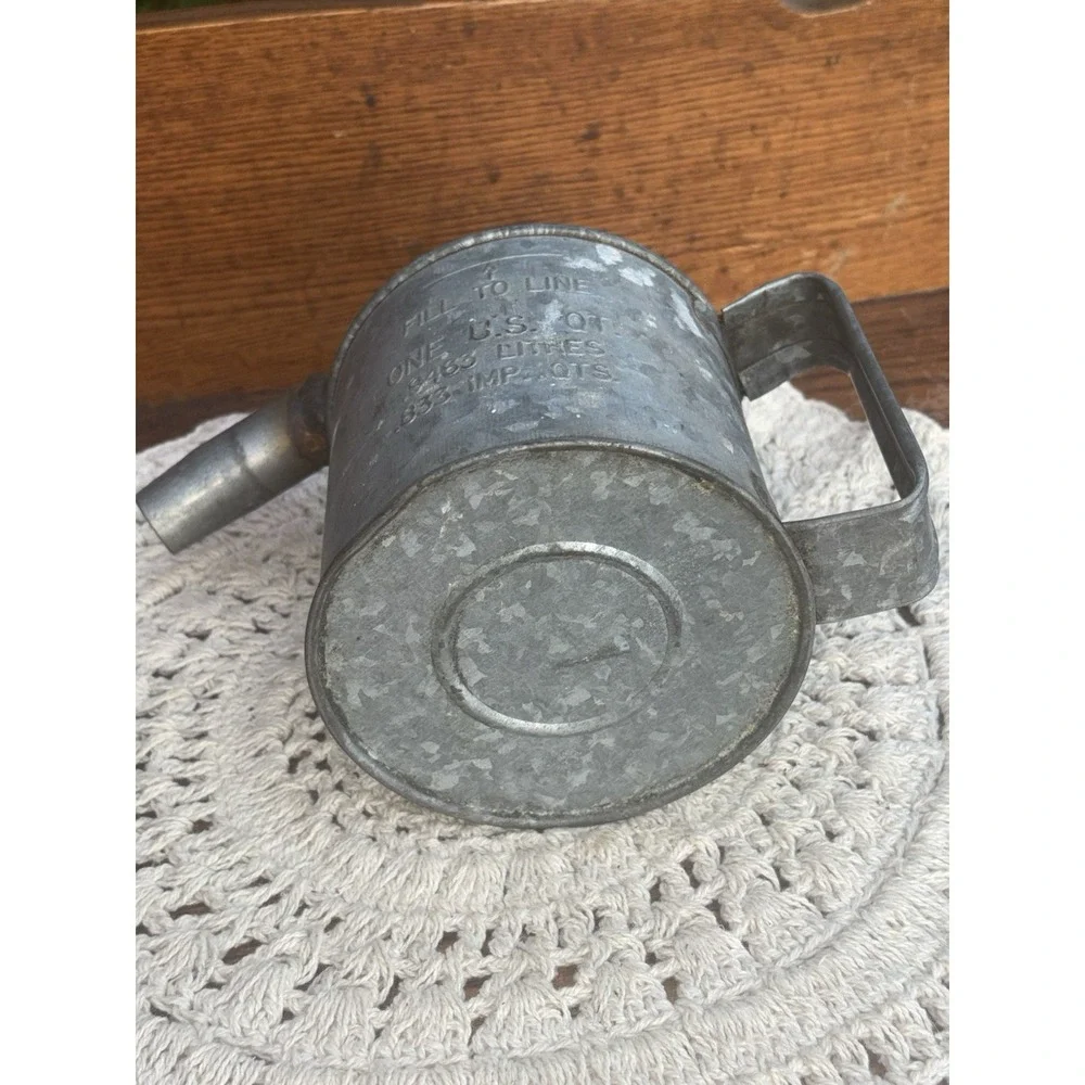 Vintage Galvanized Metal Oil Can Spout 1 Quart Industrial Decor Farmhouse